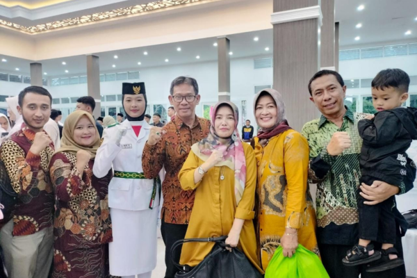 Kaila Nur Rochmah Wakili SMAN 2 Garut Sebagai PASKIBRAKA Kab. Garut