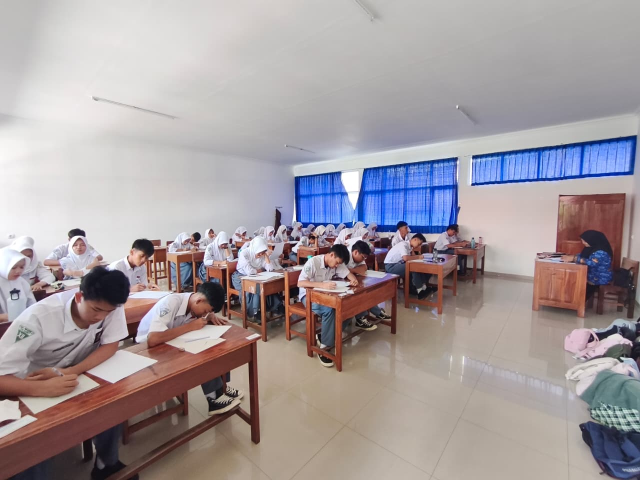 Sempat Terkendala Server di Awal, Pelaksanaan PSAS T.A 2025/2026 SMAN 2 Garut Kini Berjalan Lancar dan Kondusif